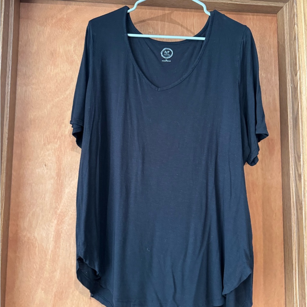 Maurices Black Relaxed V-Neck
